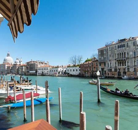 Casa Zucchi | Grand Canal Apartment Venesia Bagian luar foto